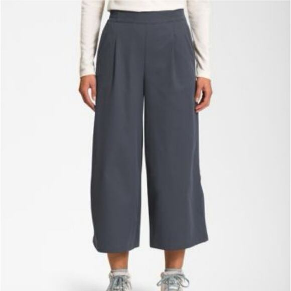 The North Face Gray Relaxed Fit Standard Wide Pants NWT Size 12 - Picture 2 of 10